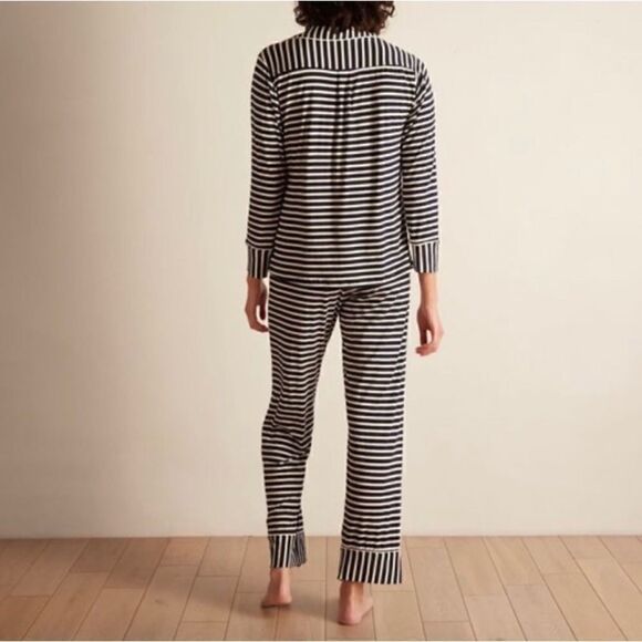 Maison Du Soir Monaco Pajama Set: Navy Stripe - Picture 2 of 14